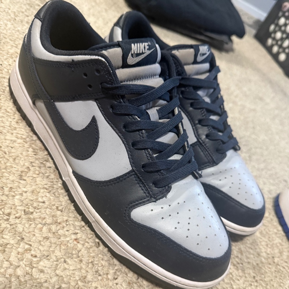 Nike sneakers gray and dark navy blue dunks